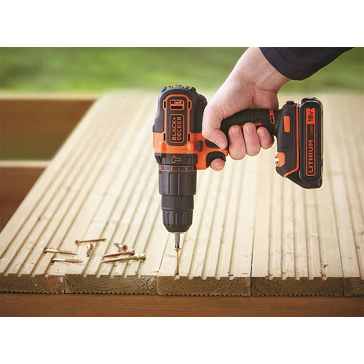 Taladro Percutor Black & Decker 18 V