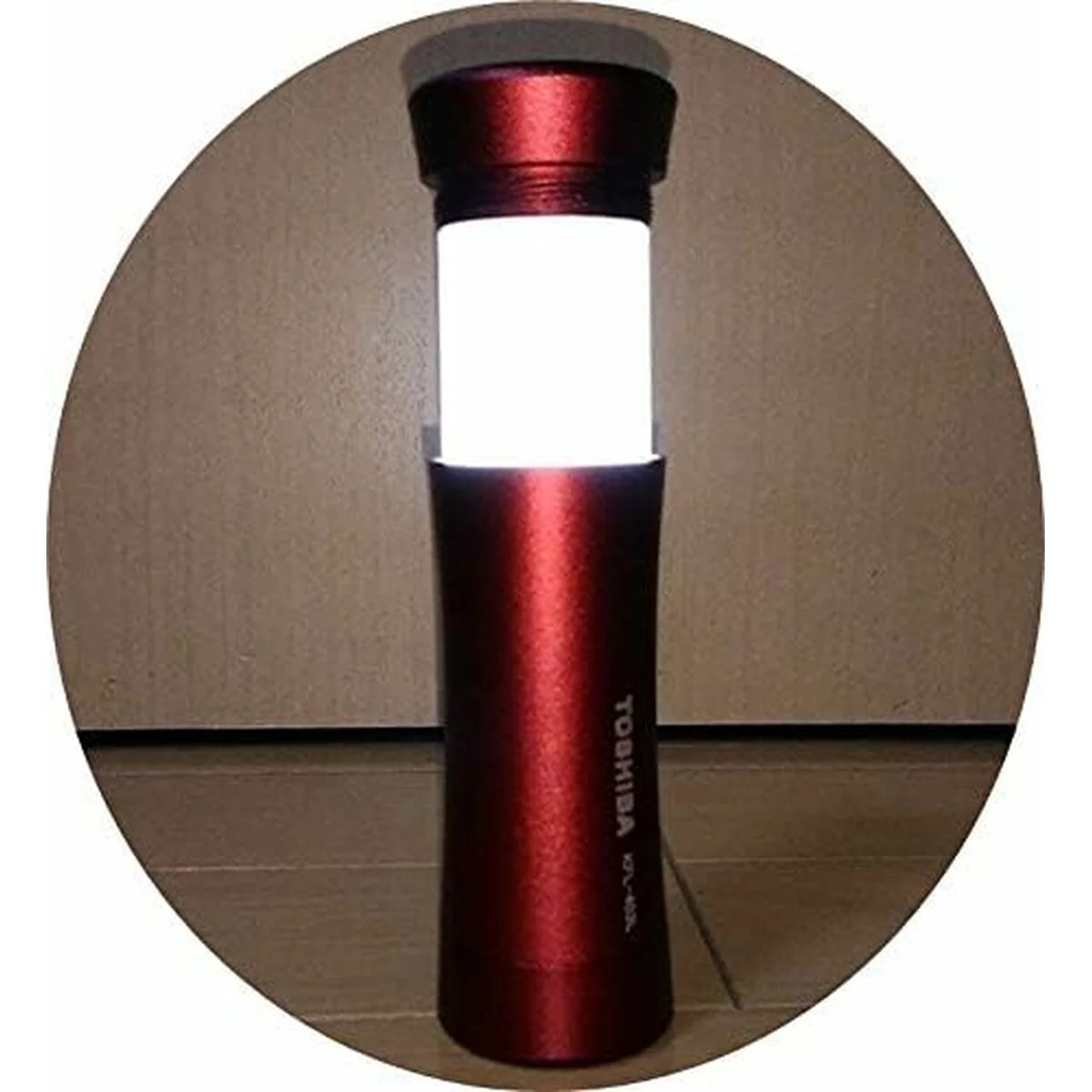 Linterna Toshiba 75 LM