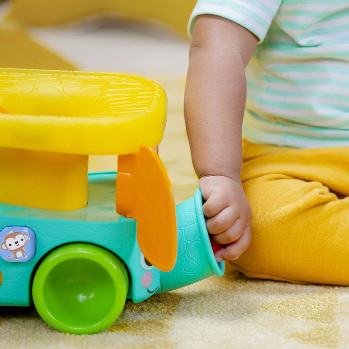 Juguete de arrastre Bright Starts Pop & Roll Safari Bus