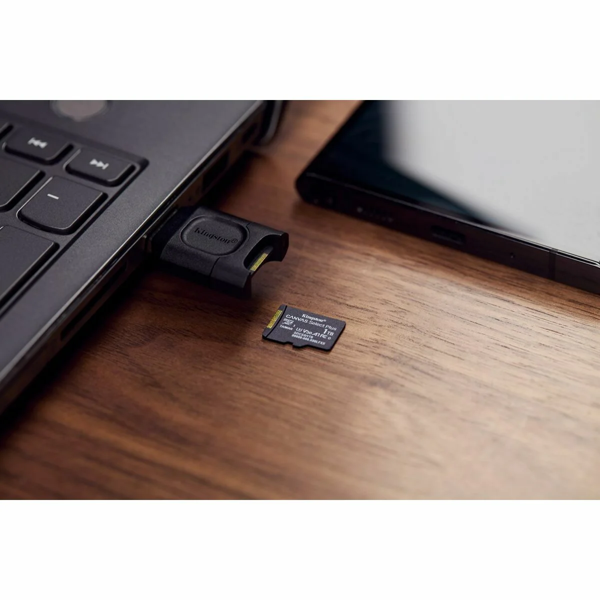 Tarjeta de Memoria Micro SD con Adaptador Kingston SDCS3/1TB