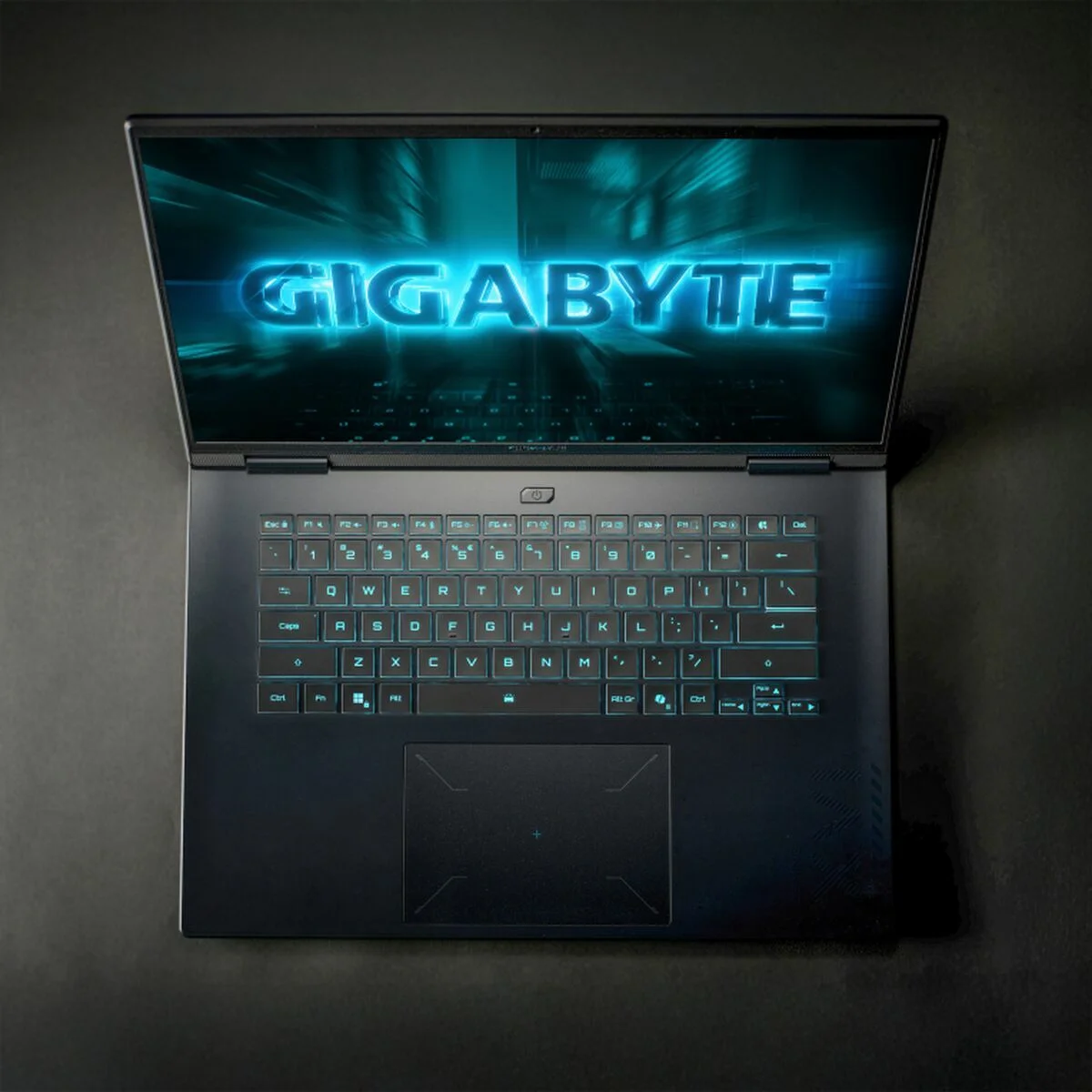 Laptop Gigabyte GAMING A16 CWHI3ES864SH 16" Intel Core i7-13620H 32 GB RAM 1 TB SSD