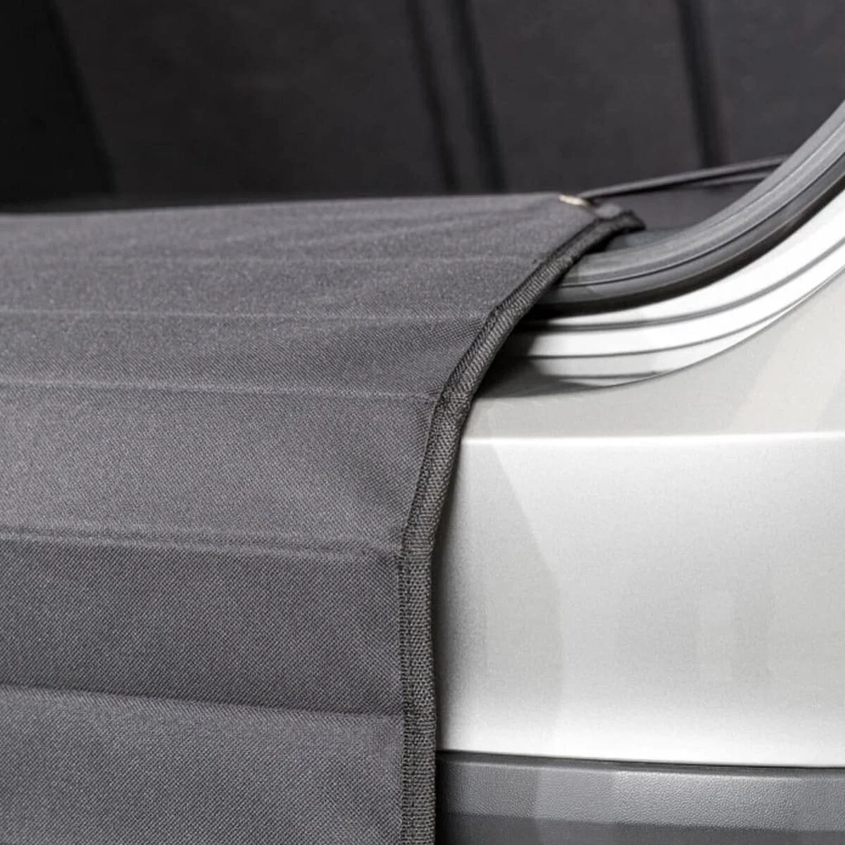 Funda Protectora de Coche para Mascotas Trixie Negro