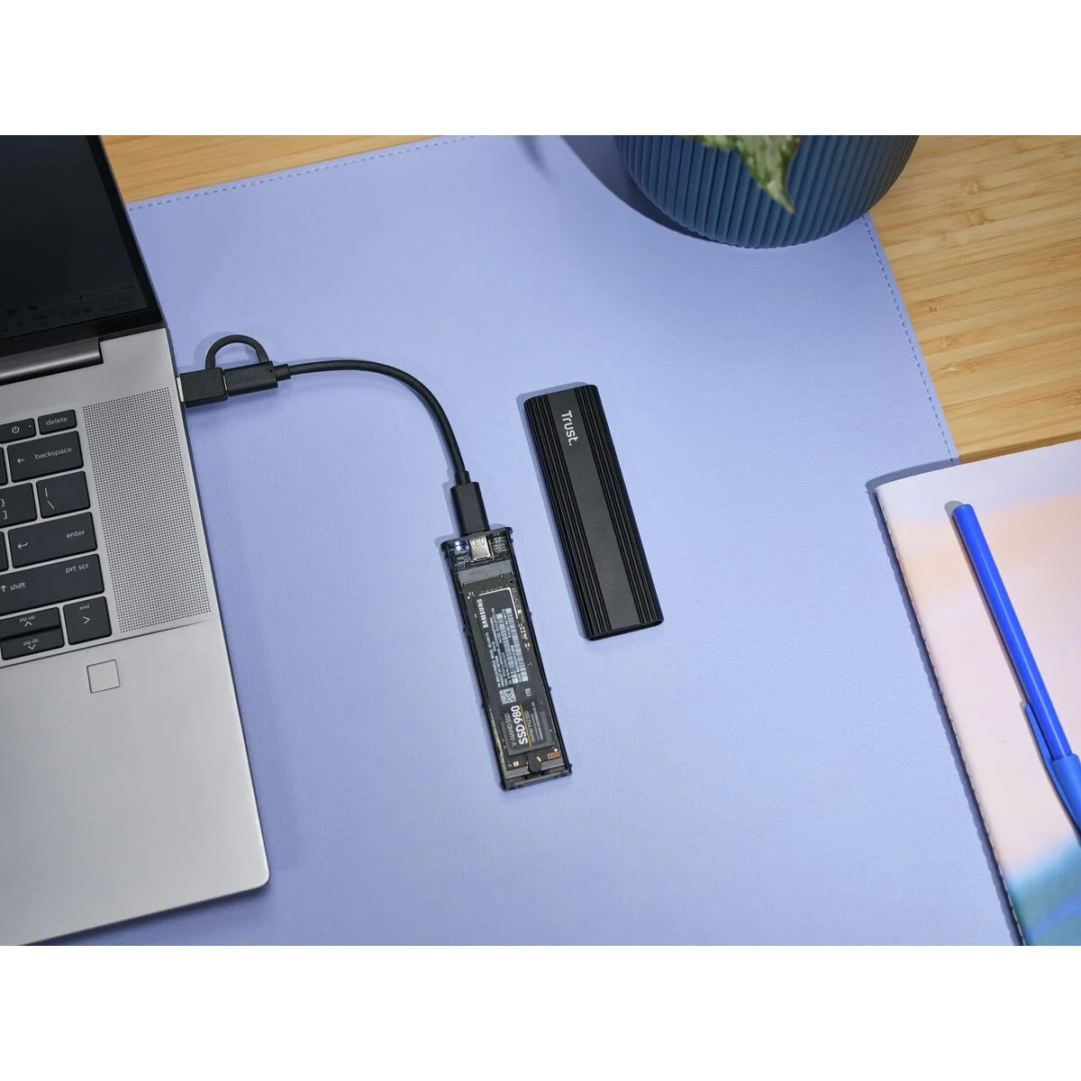 Caja Externa Trust 25806 Negro