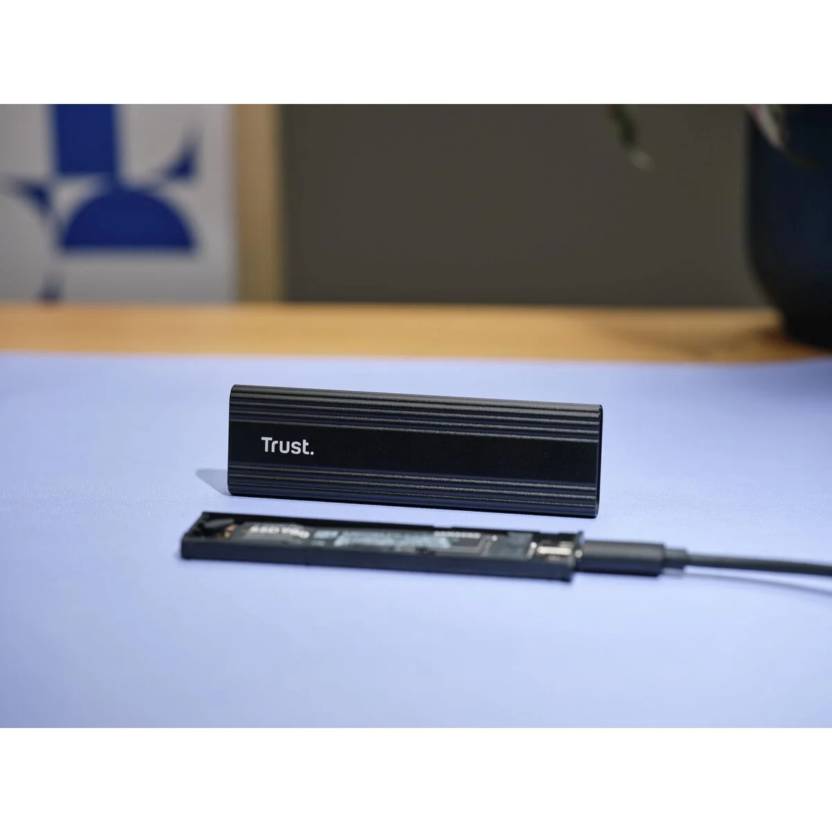 Caja Externa Trust 25806 Negro